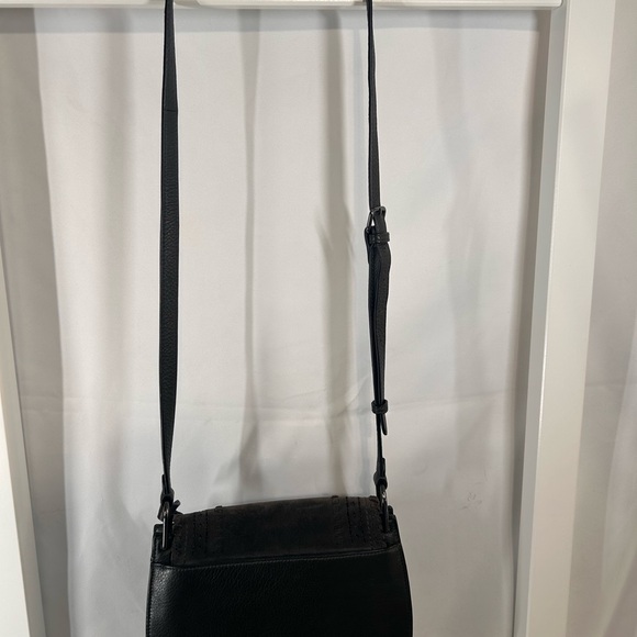 Vince Camuto Kirie suede bag minimalist Crossbody adjustable strap Retail $248 - Picture 4 of 8